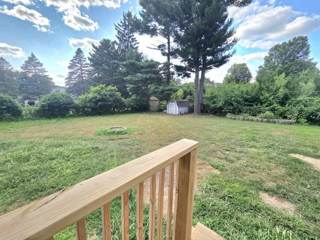 742 Greenridge Road, Battle Creek, MI 49015