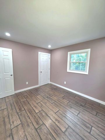 742 Greenridge Road, Battle Creek, MI 49015