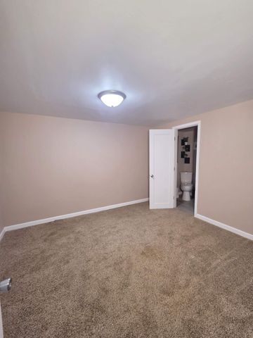 742 Greenridge Road, Battle Creek, MI 49015
