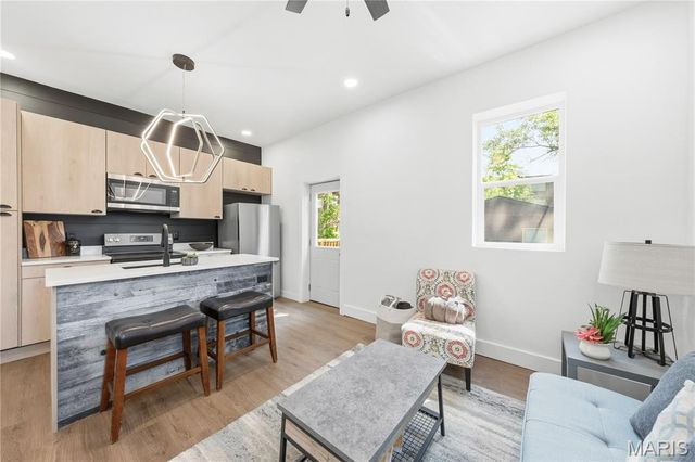 3450 Minnesota Avenue, St Louis, MO 63118