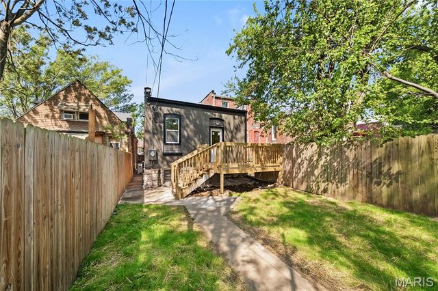 3450 Minnesota Avenue, St Louis, MO 63118