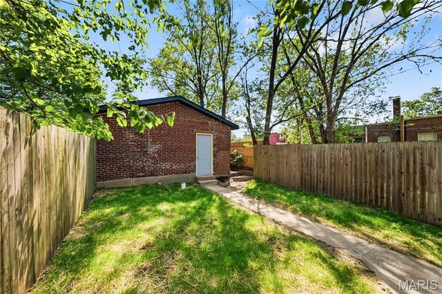 3450 Minnesota Avenue, St Louis, MO 63118