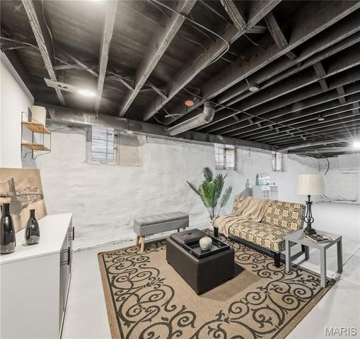 3450 Minnesota Avenue, St Louis, MO 63118