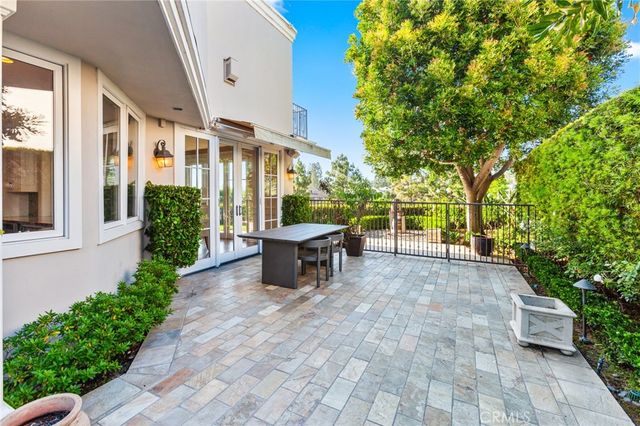 8 Rue Verte, Newport Beach, CA 92660