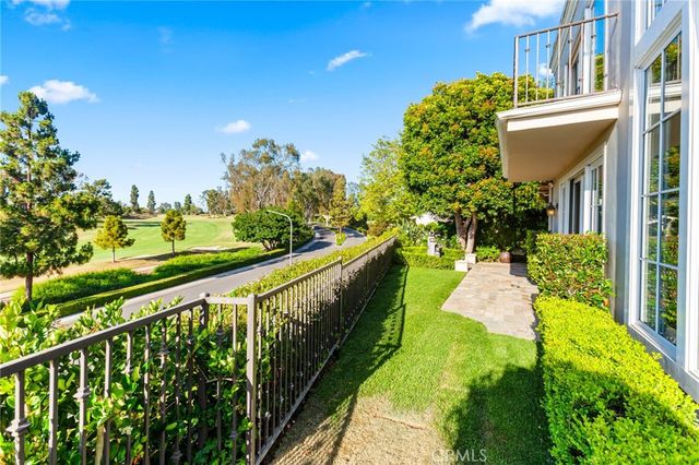 8 Rue Verte, Newport Beach, CA 92660