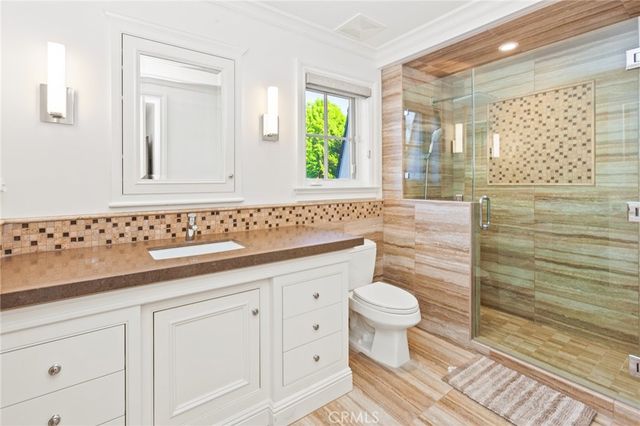 8 Rue Verte, Newport Beach, CA 92660