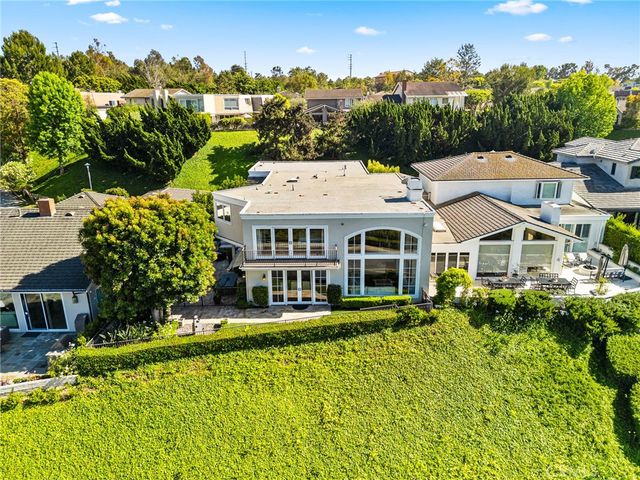 8 Rue Verte, Newport Beach, CA 92660