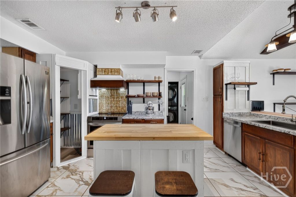 Image 28 of property listing at 172 Lions Gate Road, Savannah, GA 31419
