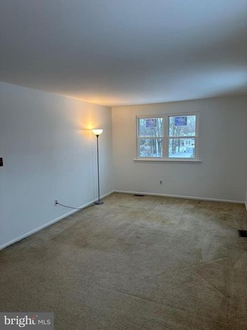 129 WHITNEY PL, Lansdale, PA 19446