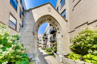 4442 N Damen Avenue 4E, Chicago, IL 60625