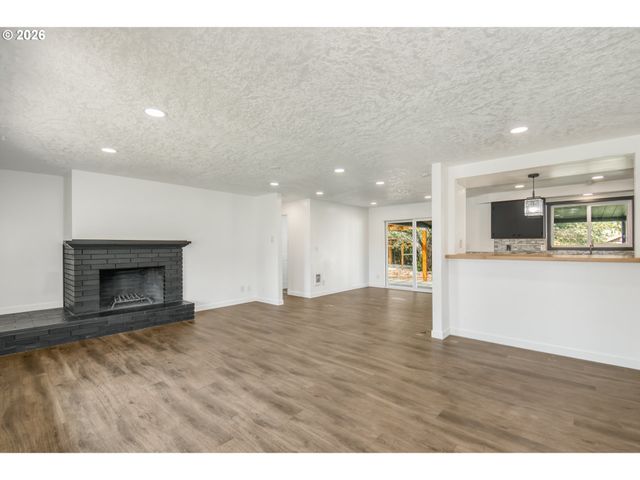 1425 WILLAMINA Ave, Forest Grove, OR 97116