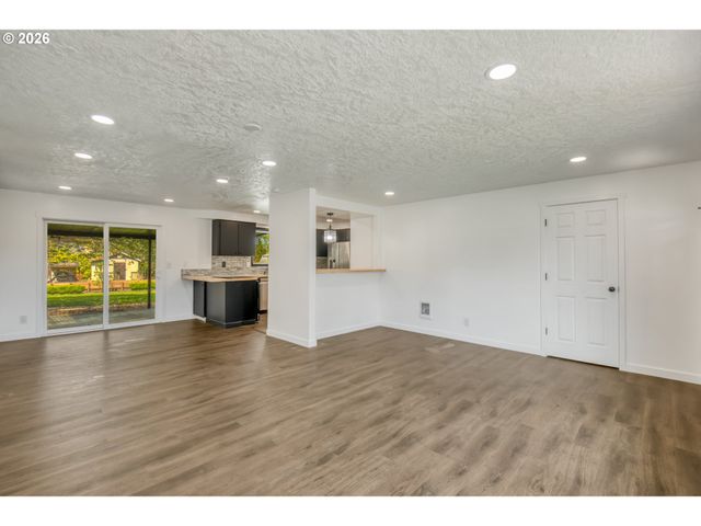 1425 WILLAMINA Ave, Forest Grove, OR 97116