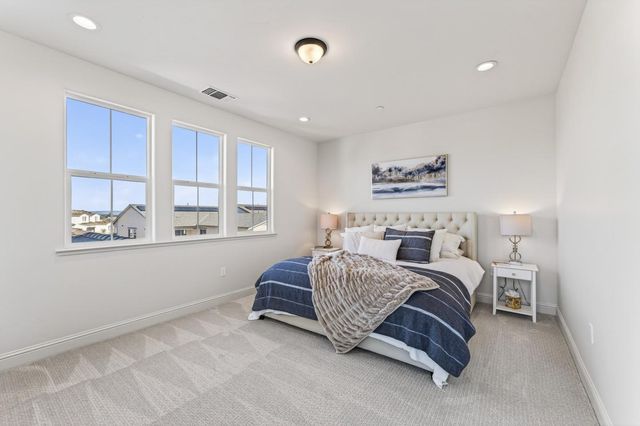 585 Santa Lucia Way, Marina, CA 93933