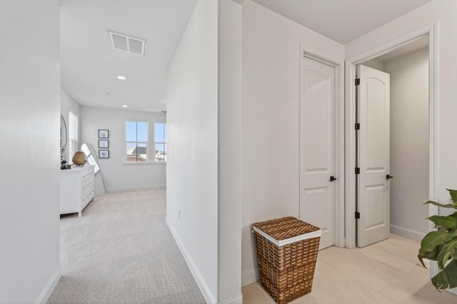585 Santa Lucia Way, Marina, CA 93933