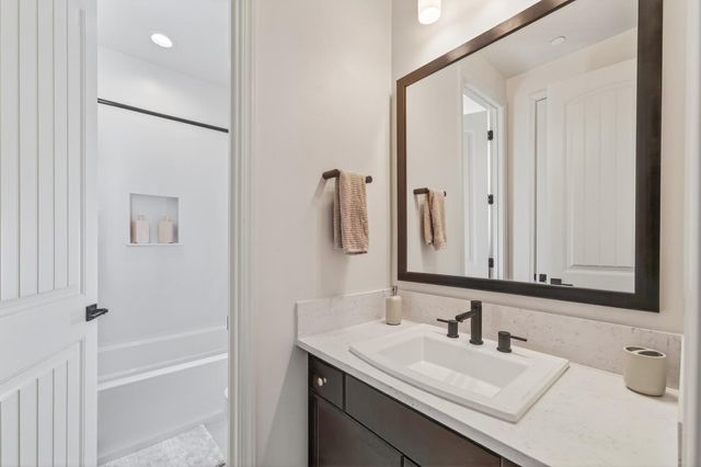 585 Santa Lucia Way, Marina, CA 93933