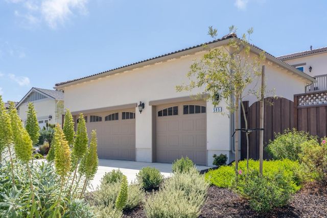 585 Santa Lucia Way, Marina, CA 93933