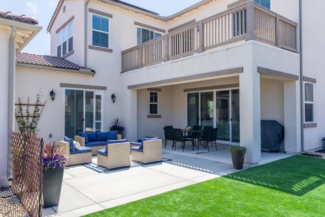 585 Santa Lucia Way, Marina, CA 93933