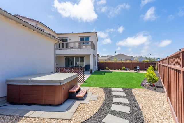 585 Santa Lucia Way, Marina, CA 93933