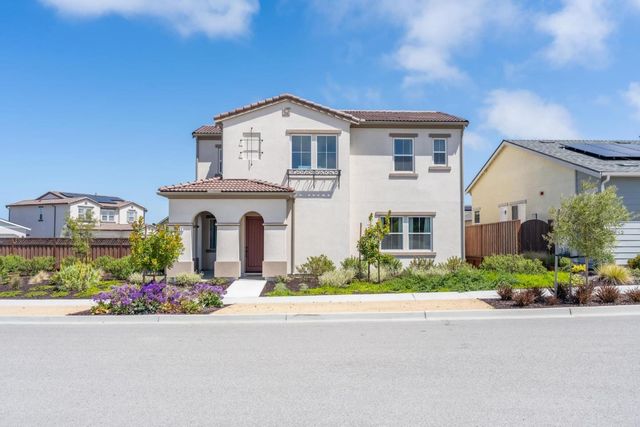 585 Santa Lucia Way, Marina, CA 93933