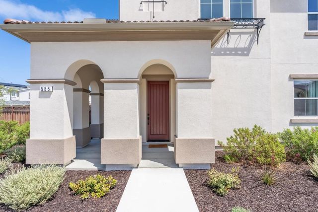 585 Santa Lucia Way, Marina, CA 93933