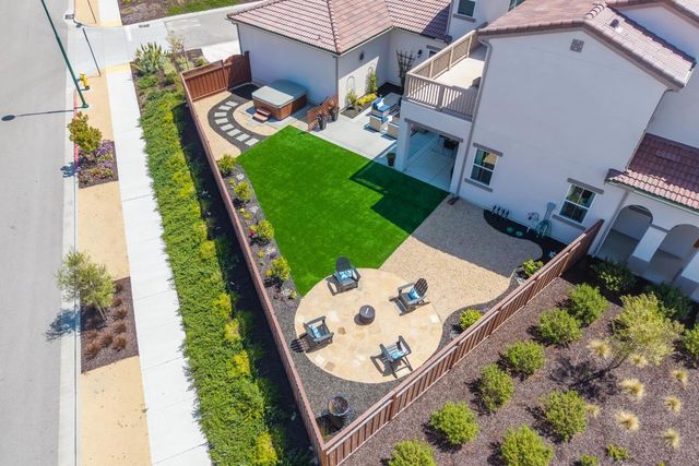 585 Santa Lucia Way, Marina, CA 93933