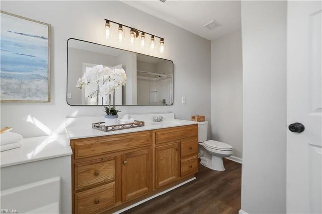 5040 Huntclub CHSE, Suffolk, VA 23435