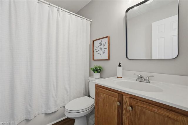 5040 Huntclub CHSE, Suffolk, VA 23435