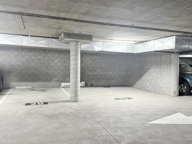 313 Crescent Court, Brisbane, CA 94005