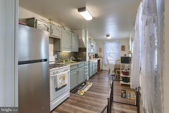 221 WALNUT ST, Lebanon, PA 17042