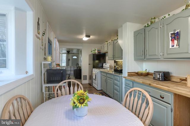 221 WALNUT ST, Lebanon, PA 17042