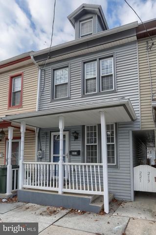 221 WALNUT ST, Lebanon, PA 17042