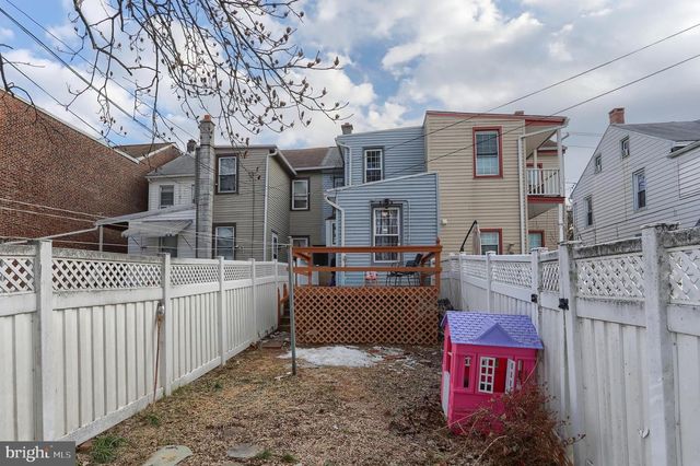 221 WALNUT ST, Lebanon, PA 17042