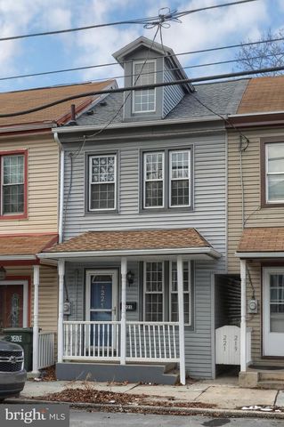 221 WALNUT ST, Lebanon, PA 17042