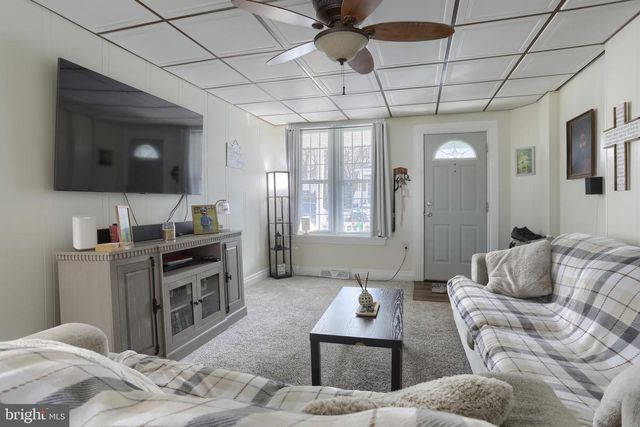 221 WALNUT ST, Lebanon, PA 17042