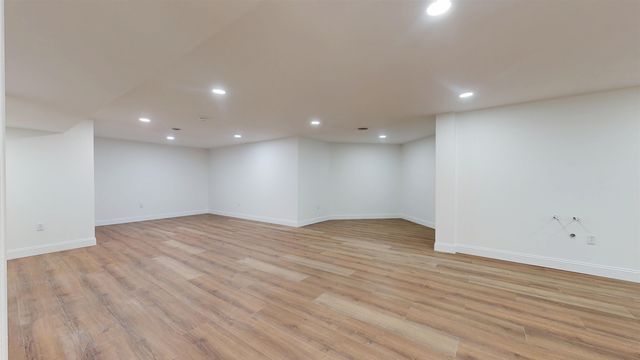 236 Leos Lane, Georgia, VT 05478