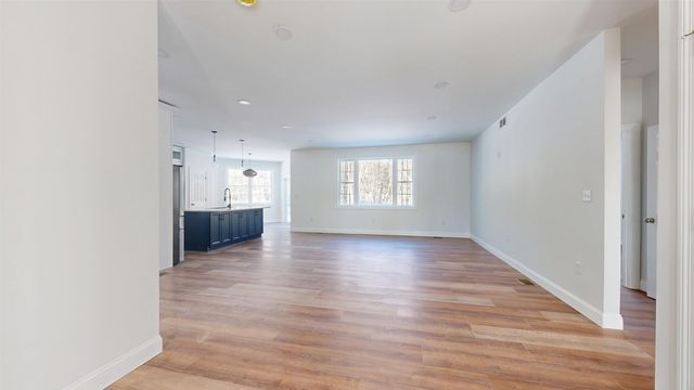 236 Leos Lane, Georgia, VT 05478