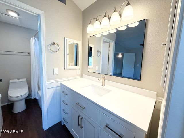 1114 S Surfside Drive, Gilbert, AZ 85233