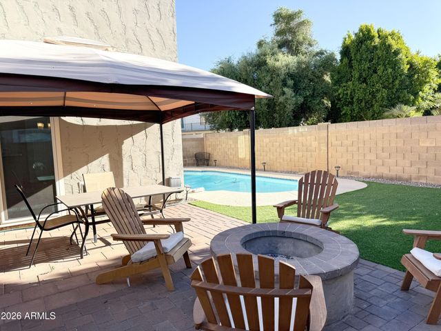 1114 S Surfside Drive, Gilbert, AZ 85233
