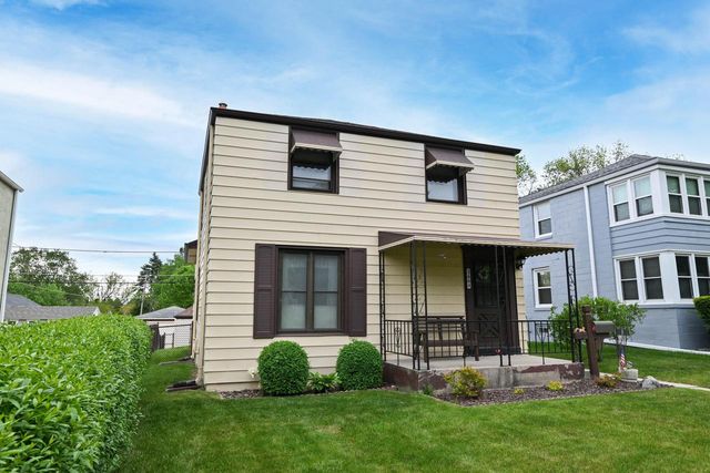 3664 S Whitnall AVENUE, Milwaukee, WI 53207