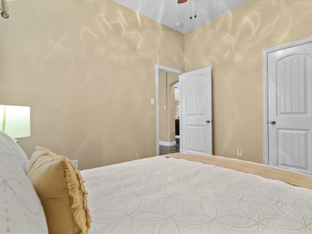 1930 Highland Oaks Drive, Wylie, TX 75098