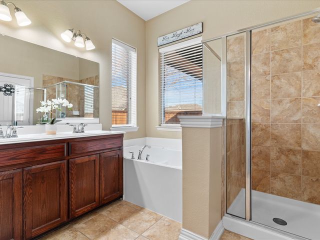 1930 Highland Oaks Drive, Wylie, TX 75098