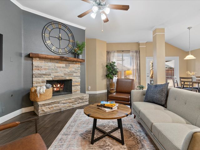 1930 Highland Oaks Drive, Wylie, TX 75098