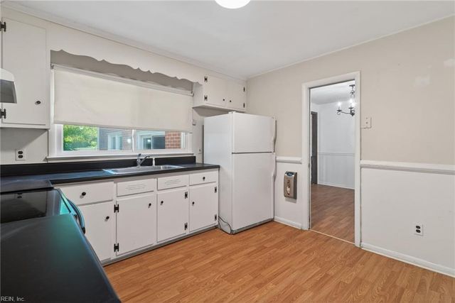 200 Valirey DR, Hampton, VA 23669