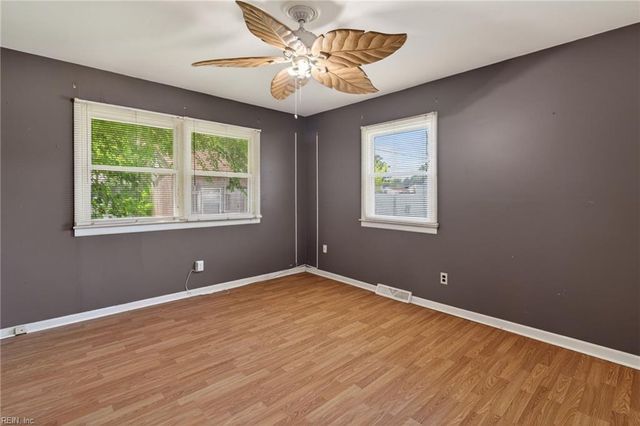 200 Valirey DR, Hampton, VA 23669