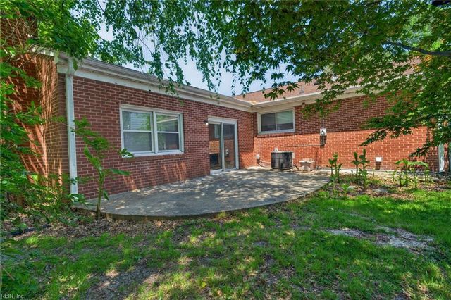 200 Valirey DR, Hampton, VA 23669