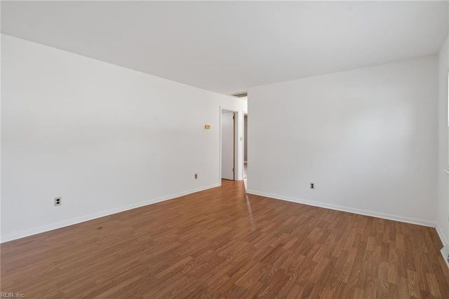200 Valirey DR, Hampton, VA 23669