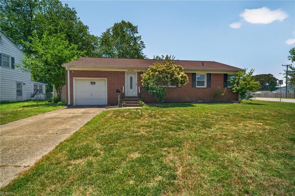 200 Valirey DR, Hampton, VA 23669