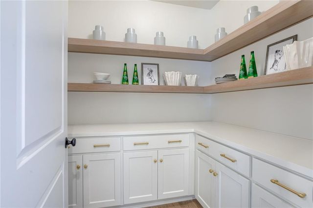 17508 Manor Street, Overland Park, KS 66085