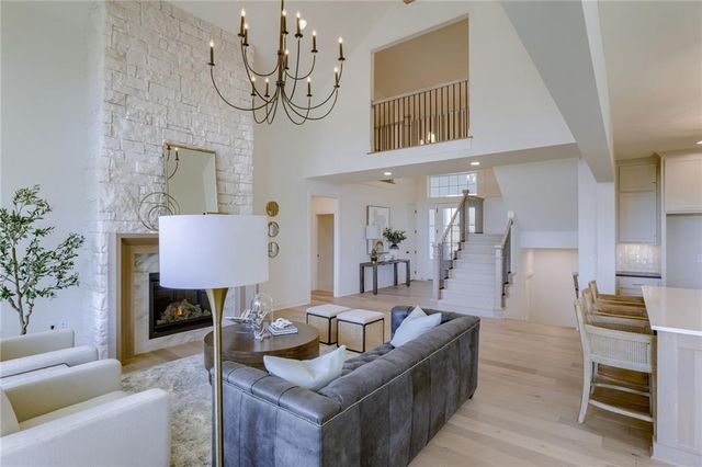 17508 Manor Street, Overland Park, KS 66085