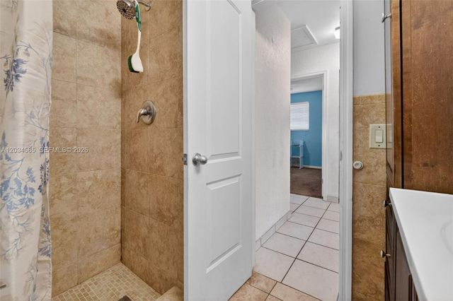 1901 N 56th Ave, Hollywood, FL 33021